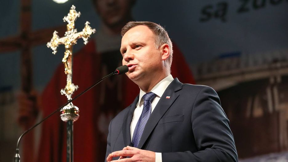Prezydent Andrzej Duda w ciągu dwóch miesięcy trzykrotnie ogłaszał żałobę narodową.