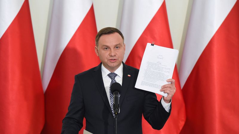 O projektach ustaw ws. sądownictwa, przedstawionych przez Andrzeja Dudę, piszą amerykańskie media