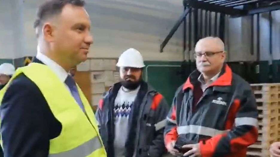 Prezydent Andrzej Duda spotkał się z pracownikami zakładu w Jedliczu