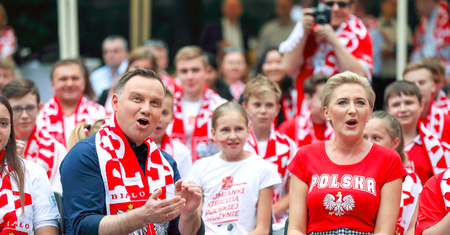 Mundial 2018. Strefa kibica Beaty Szydło kosztowała majątek. Andrzej Duda zrobił to dużo lepiej