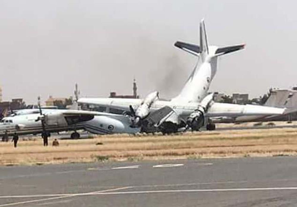 Dwa wojskowe samoloty zderzyły się na lotnisku. Port w stolicy Sudanu zamknięty