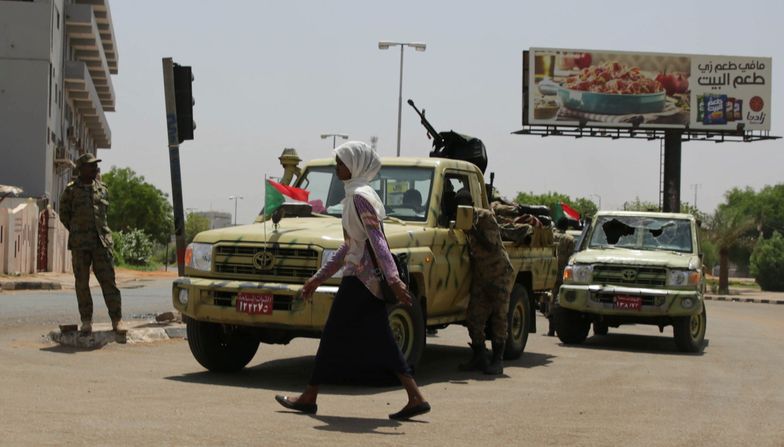 Członkowie milicji dżandżawidów w Chartumie, stolicy Sudanu