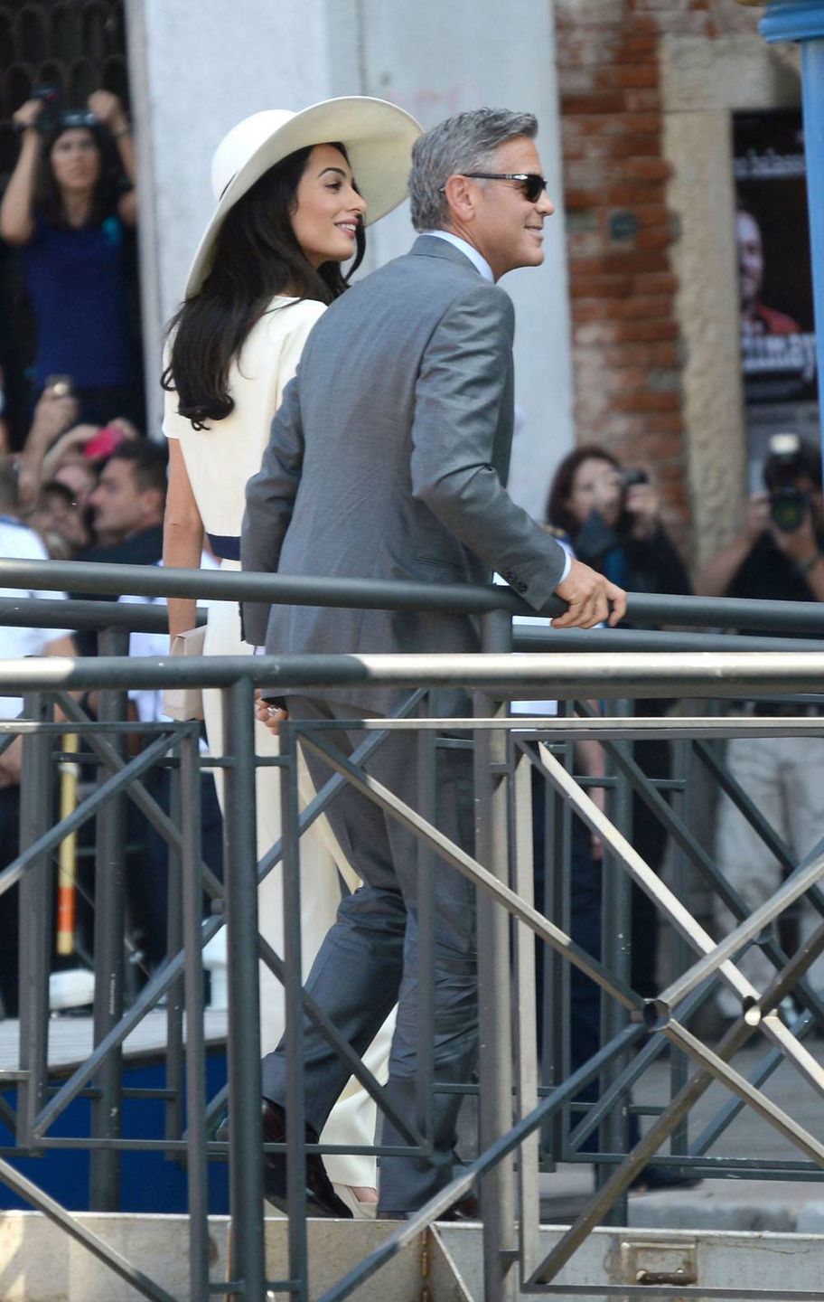 Amal Alamuddin i George Clooney 

Fot.ons