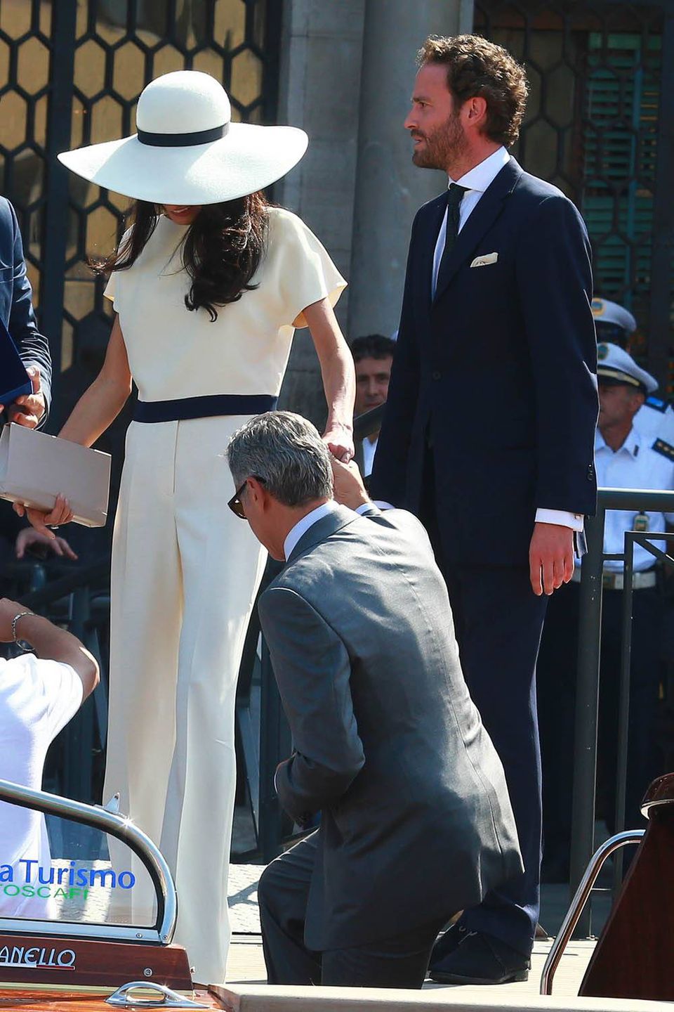 Amal Alamuddin i George Clooney 
Fot.ons