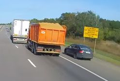 Chciał być cwany i wyprzedzał poboczem. Skończyło się tragicznie