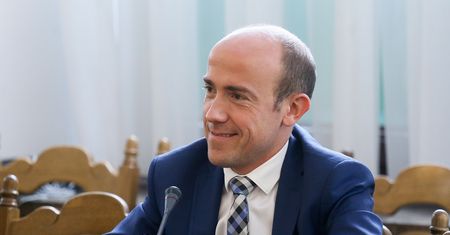 Borys Budka walczy z hejtem. "Konkurs na kretyna roku rozstrzygnięty"