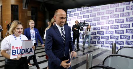 Koronawirus w Polsce i miliardy dla TVP. Kluczowe tematy okiem lidera opozycji. Borys Budka dla WP: "Opozycja zdała test"