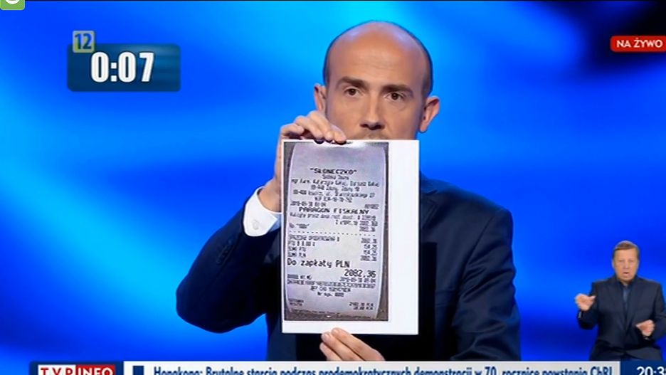 Wystąpienie Borysa Budki z paragonem było szeroko komentowane