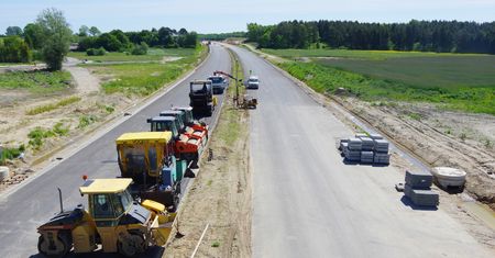 Budżet na drogi lokalne. Opozycja zarzuca rządowi działanie pod wybory