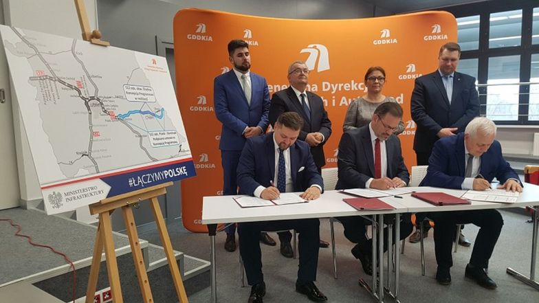 Dwie umowy dot. budowy trasy S12 zostały podpisane