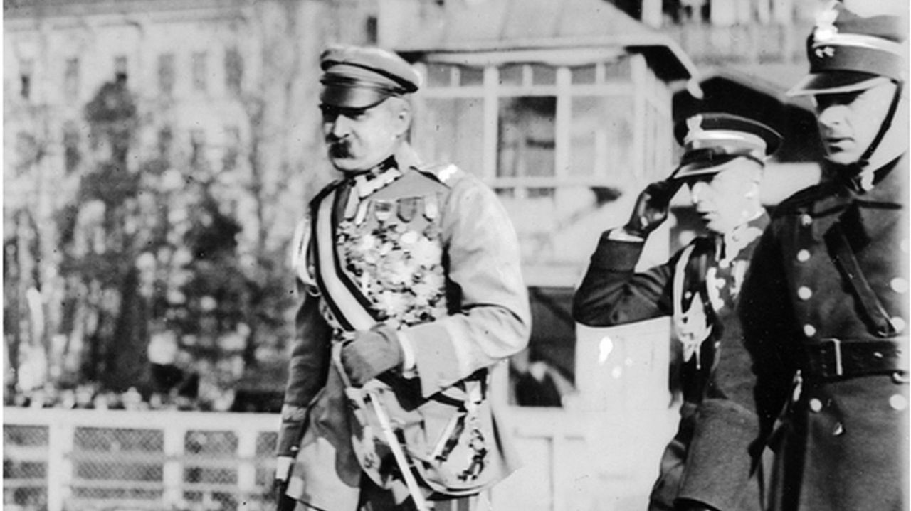 Rozważania o upadku i odradzaniu się państw (z okazji setnej rocznicy odzyskania przez Polskę Niepodległości)