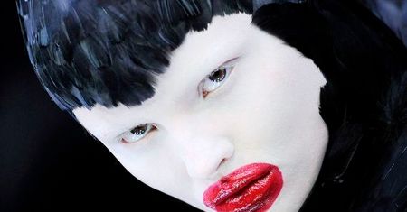 "Savage Beauty" – londyńska wystawa poświęcona twórczości Alexandra McQueena