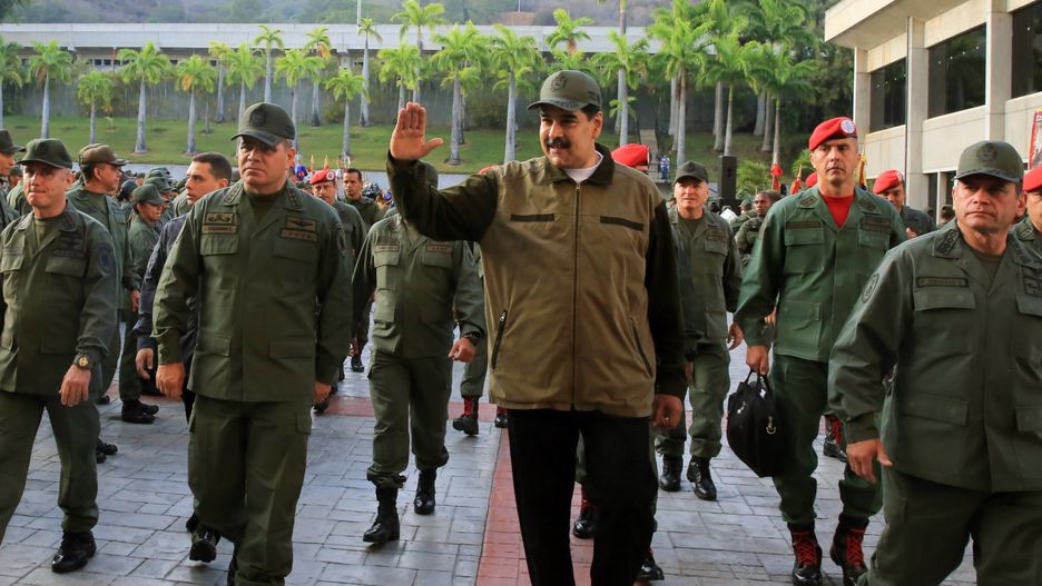 Nicolas Maduro wystąpił w otoczeniu wojska