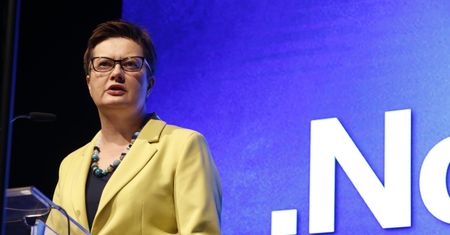 Katarzyna Lubnauer została nową szefową Nowoczesnej. Petru przegrał