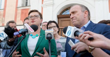 Bunt w Nowoczesnej? Nie chcą do PO. "Wchłonięcie - nie!"