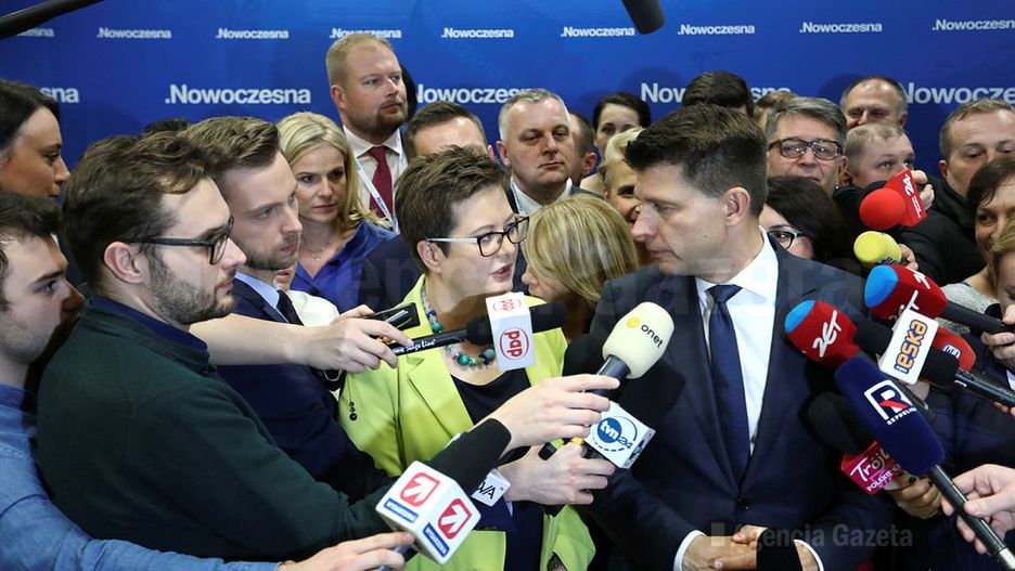 Petru przekonuje, że liderów może być kilku