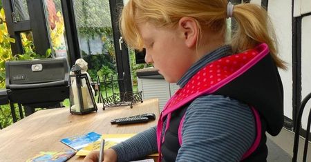 Niemieckie dzieci z ADHD noszą w szkołach kamizelki z 6 kg piachu