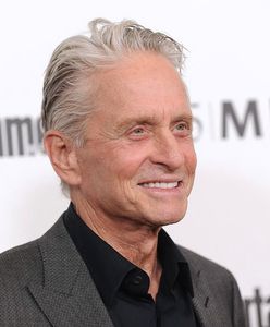 Michael Douglas nie poddaje się w chorobie. Nastąpił upragniony przełom?