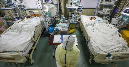 Liczba ofiar koronawirusa przekroczyła 700 osób. W Chinach zmarł pierwszy obcokrajowiec