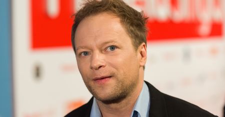 Maciej Stuhr pokazał zdjęcie dziadka z wnukiem. Fani zachwyceni