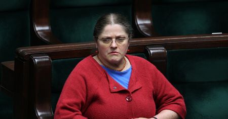 Pełen nienawiści wpis Pawłowicz o Tusku. W komentarzach zaprzecza sama sobie