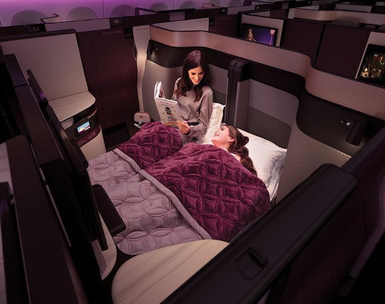 Podróż po królewsku. Podwójne łóżka w klasie biznesowej Qatar Airways