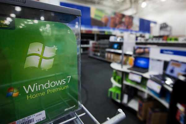 Windows 7 sprzedaje się jak świeże bułeczki