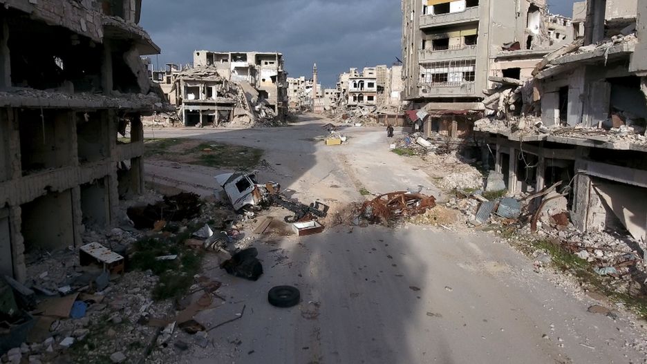 Filmowanie bądź robienie zdjęć dozwolone jest wyłącznie po uzyskaniu zgody przez syryjskie władze