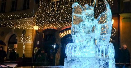 Rzeźby nie przetrwały nocy. Poznański festiwal w deszczu