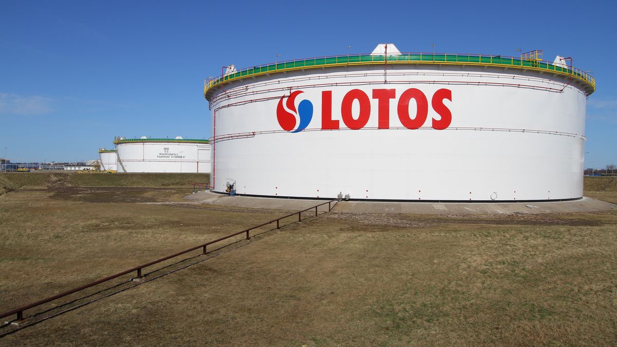 Mimo zamknięcia ważnego rurociągu, Lotos kupił ropę z Rosji. Surowiec ma dotrzeć do kraju drogą morską
