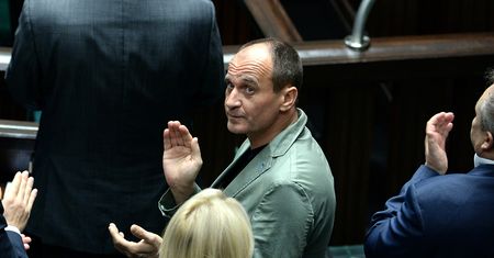 "Znam tylko piłkarza Lewandowskiego". Paweł Kukiz odpowiada WP ws. lobbysty, który pracował przy ustawie o broni