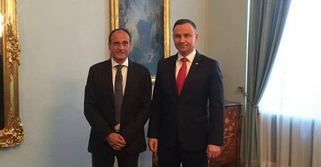 Paweł Kukiz wstydzi się zdjęcia z Andrzejem Dudą. "Zawiódł mnie"