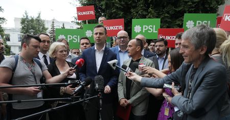 Wybory parlamentarne 2019. Tak Kukiz dogadał się PSL-em. Przecieki ws. list