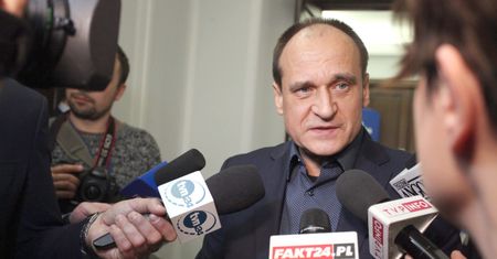 Kukiz wywołał popłoch wielkanocnym wpisem. Ogłosił "życiową decyzję"