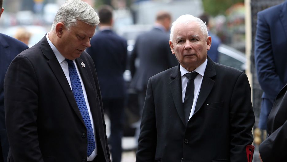 Partia PiS nie zajmie się wyjaśnieniem sprawy "układu radomskiego". Prezes Kaczyński już wszystko wie.