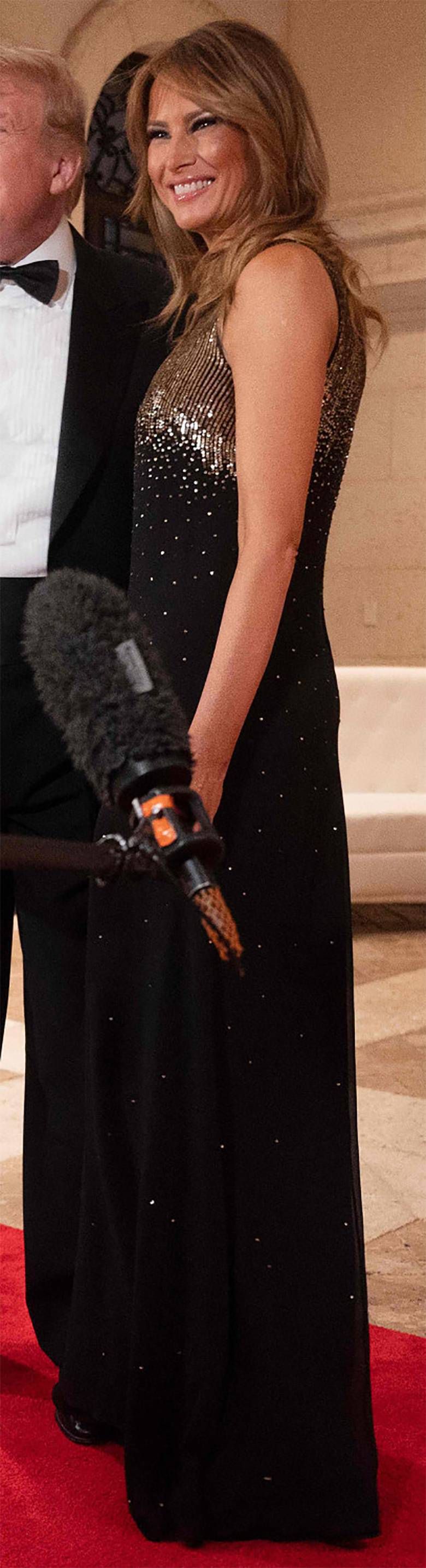 Melania Trump w kreacji Givenchy - Sylwester 2019