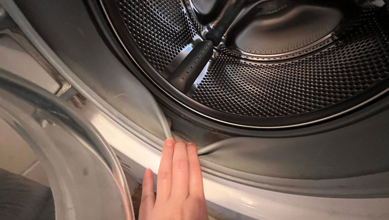 Prevent mold: Essential tips to keep your washing machine clean