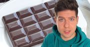 Jesz gorzką czekoladę po tej godzinie? Dietetyk mówi, że to ogromny błąd