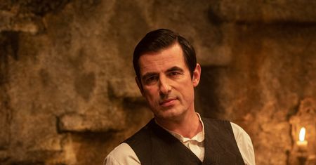 "Dracula": Są zdjęcia z nowego serialu Netfliksa. Claes Bang w roli głównej
