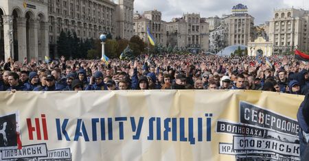 Protesty na Majdanie. Powodem "kapitulacja" ws. Donbasu