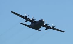 Wrocław. Awaryjne lądowanie samolotu Hercules