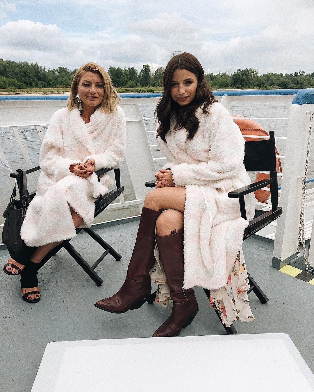 Julia Wieniawa na planie serialu W rytmie serca