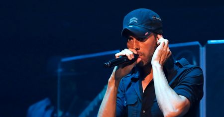 Julio Iglesias Junior to straszy brat Enrique. Nie wygląda na swój wiek