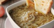 Francuska zupa cebulowa. Nawet król stracił głowę dla tego smaku