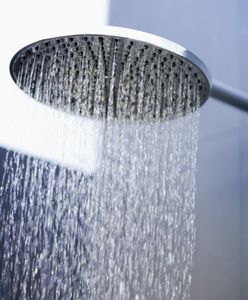 Prysznic z Radiem Maryja - najnowszy krzyk mody?