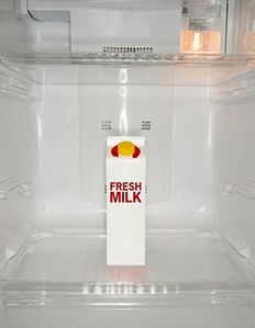 Dlaczego pijemy przeterminowane mleko?