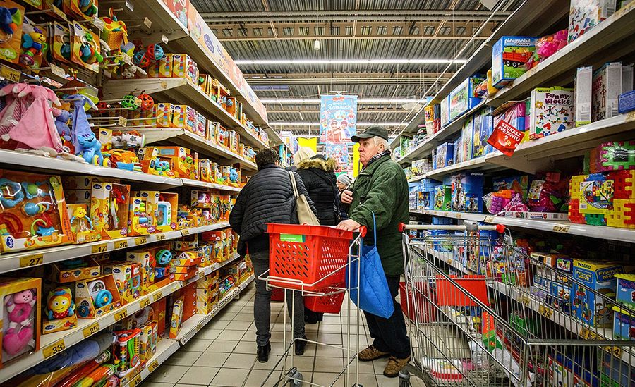 Polacy wciąż łatwo dają się nabrać na promocje. Widać to na przykładzie kobiet