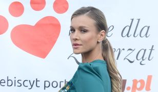 Joanna Krupa z dekoltem do pępka. Jej kreacja skradła show