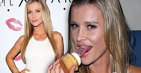 Joanna Krupa błyszczała na imprezie w Los Angeles! Skromna biała sukienka wystarczyła, żeby zachwycić cały świat!