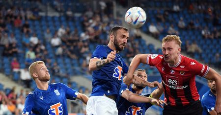 Awans Lecha Poznań wśród gwizdów i obelg